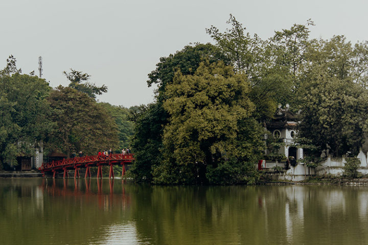 Der Hoan-Kiem-See Hanoi Vietnam