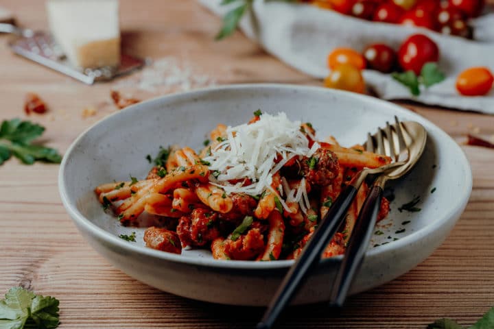 Strozzapreti mit Salsiccia und Pecorino