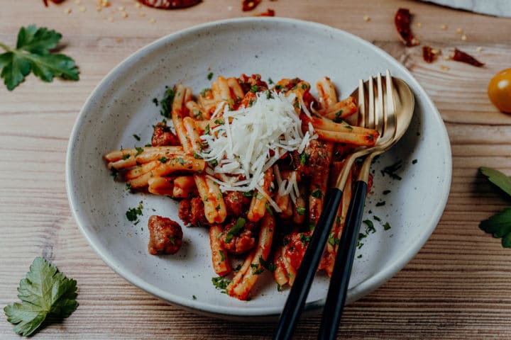 Strozzapreti mit Salsiccia und Pecorino