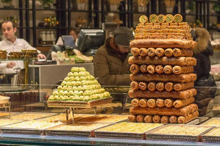 Schaufenster von Mado in Istanbul