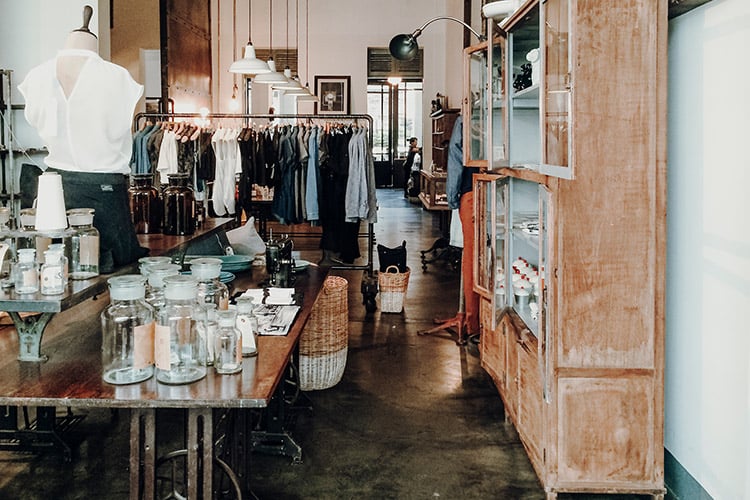 Das schönste Café in Saigon – Café l’Usine