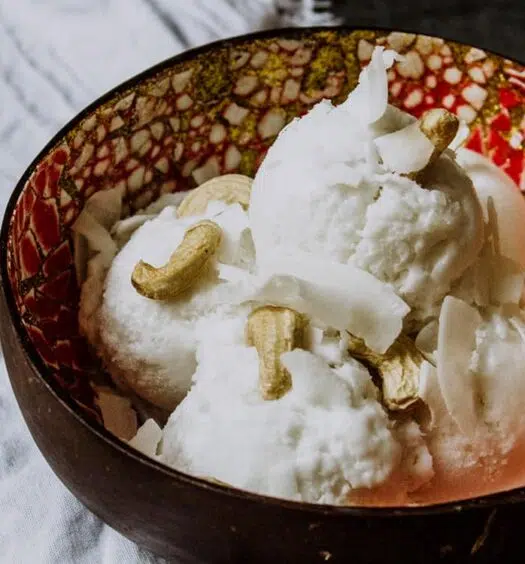 Thailändisches Kokoseis