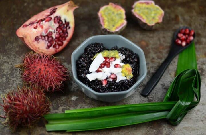 Bubur Ketan Hitam gilt in Indonesien nicht nur als Dessert, sondern auch als Frühstück Foto: Heiko Meyer/Julia Pilz