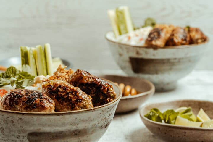 Honigfrikadellen mit Reisnudeln – Rezept aus Vietnam