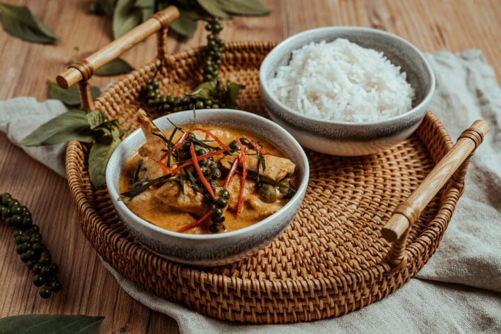 Rotes Thai Curry mit Huhn