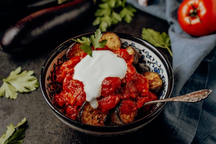 Köpoğlu tarifi – gebratene Auberginen mit Joghurt