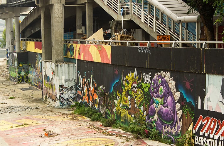 Streetart am LRT Ausgang Pasar Seni