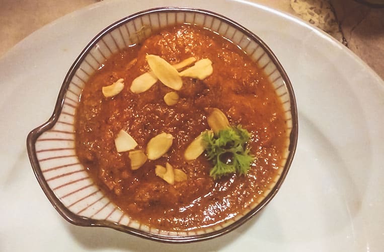 leckeres Curry im Barracks Cafe