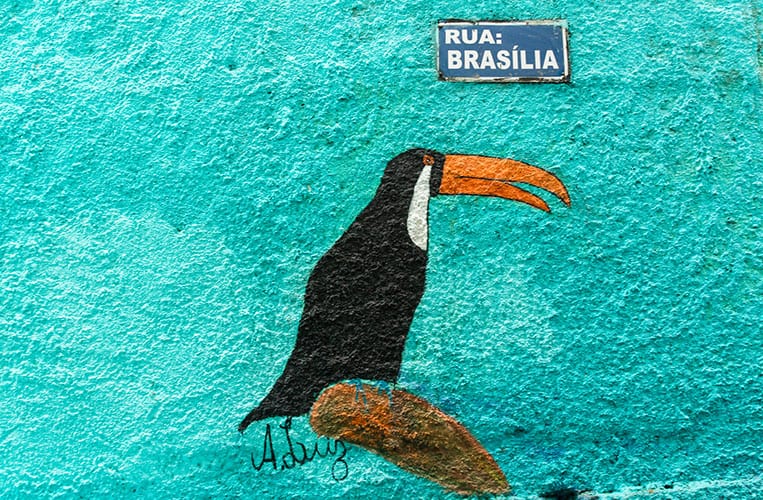 Strassenschild in Vila Canoas