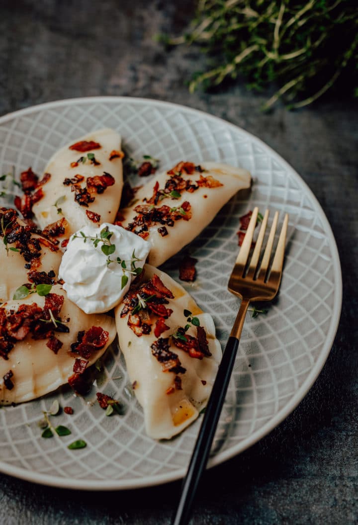 Pierogi ruskie - Polnische Piroggen mit Kartoffel-Käsefüllung