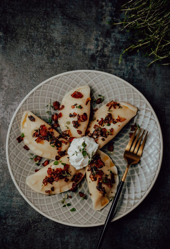 Pierogi ruskie - Polnische Piroggen mit Kartoffel-Käsefüllung