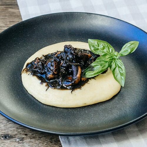 Seppie al nero con polenta