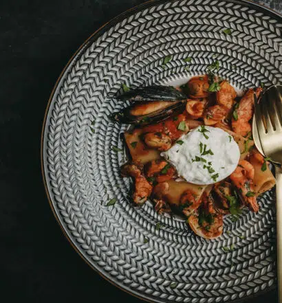 Paccheri mit Meeresfrüchte-Sugo und Burrata – venezianisches Rezept