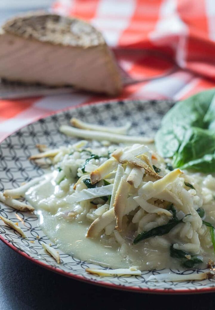 Risotto mit Taleggio, Spinat und geräuchertem Ricotta