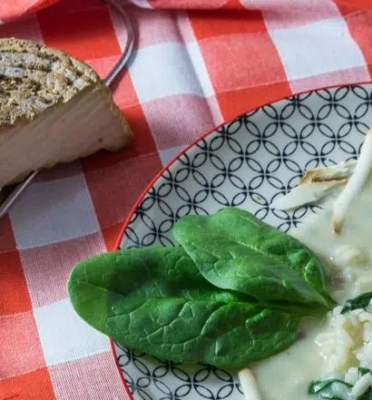 Risotto mit Taleggio, Spinat und geräuchertem Ricotta