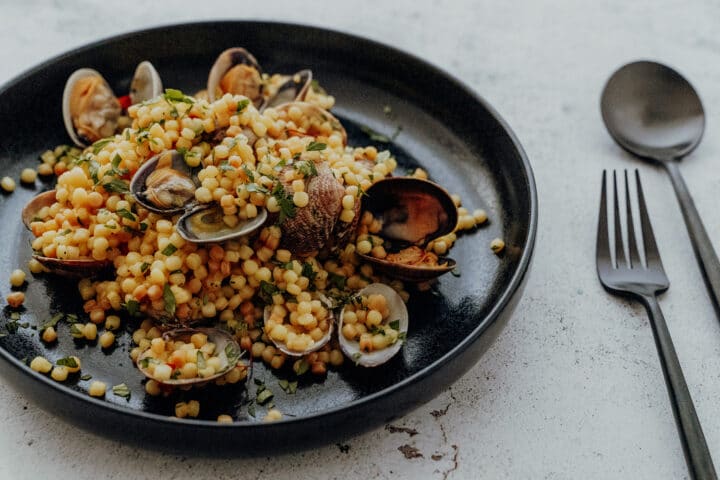 Fregola Sarda - Rezept für sardische Pasta mit Muscheln