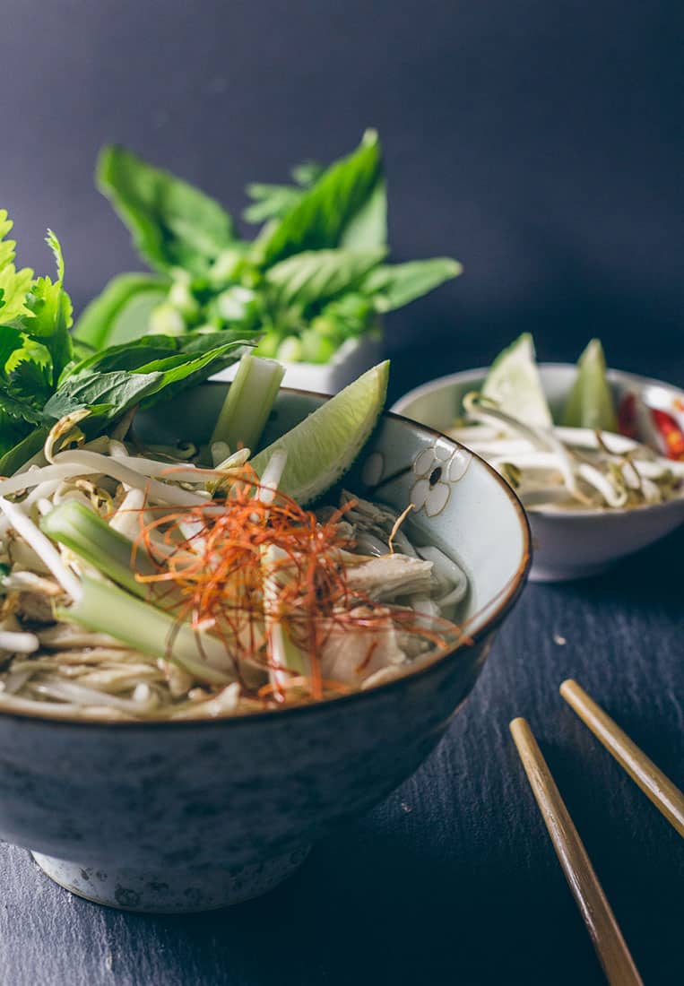 Pho Ga – Vietnamesische Nudelsuppe mit Huhn