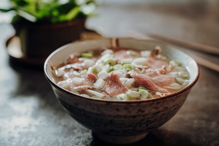 Pho Bo Saigon – Vietnamesische Nudelsuppe mit Rindfleisch