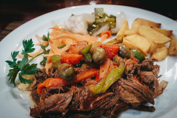 Das kubanische Nationalgericht Ropa Vieja