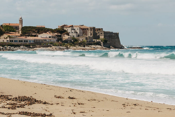 Plage d’Aregno, Algajola, Korsika 