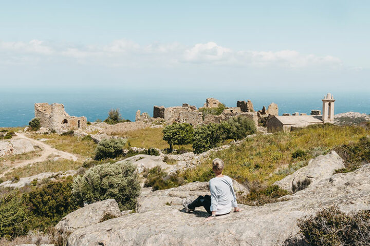 Das verlassenen Dorf Occi, Lumio, Korsika