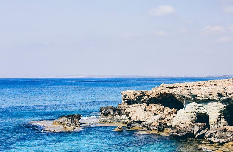 Sea Cave beim Grecian Bay Hotel, Zypern