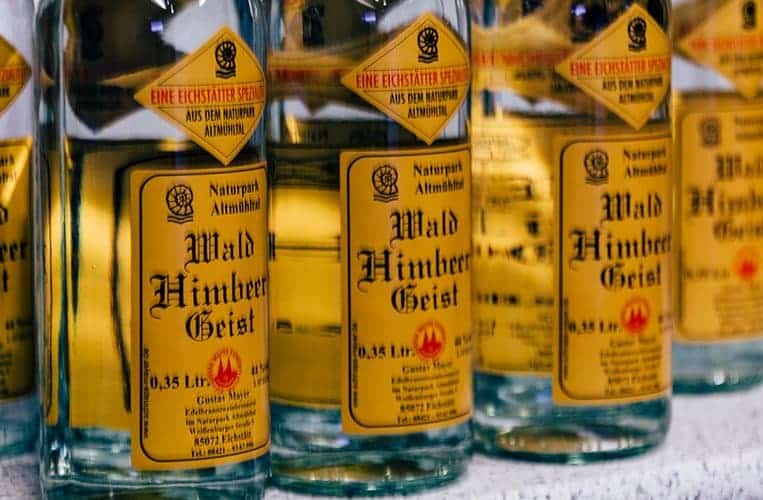 Die Edelbranntwein-Brennerei Gustav MayerDie Edelbranntwein-Brennerei Gustav Mayer