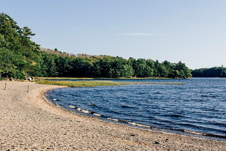 Slapfoot Trail von Jake's Landing zum Meadow Beach