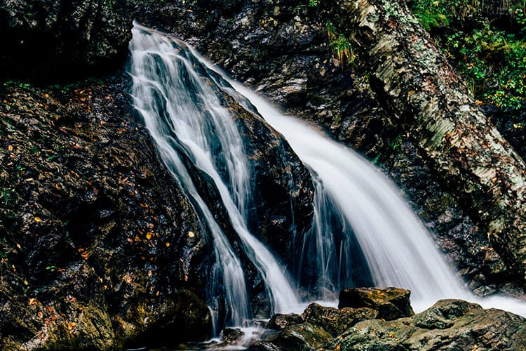 Uisge Ban Falls Provincial Park