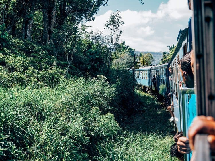 Sri Lanka – Eine Zugfahrt durch das Hochland