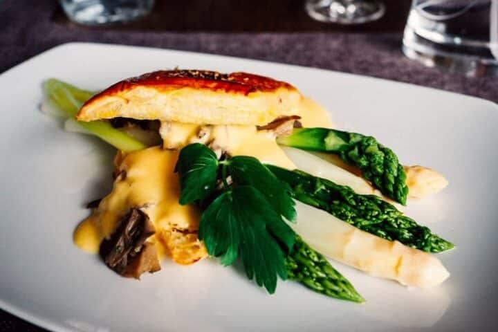 Das Restaurant Am Lindeplatzl in Mittelbergheim im Elsass