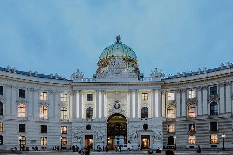 Die Wiener Hofburg
