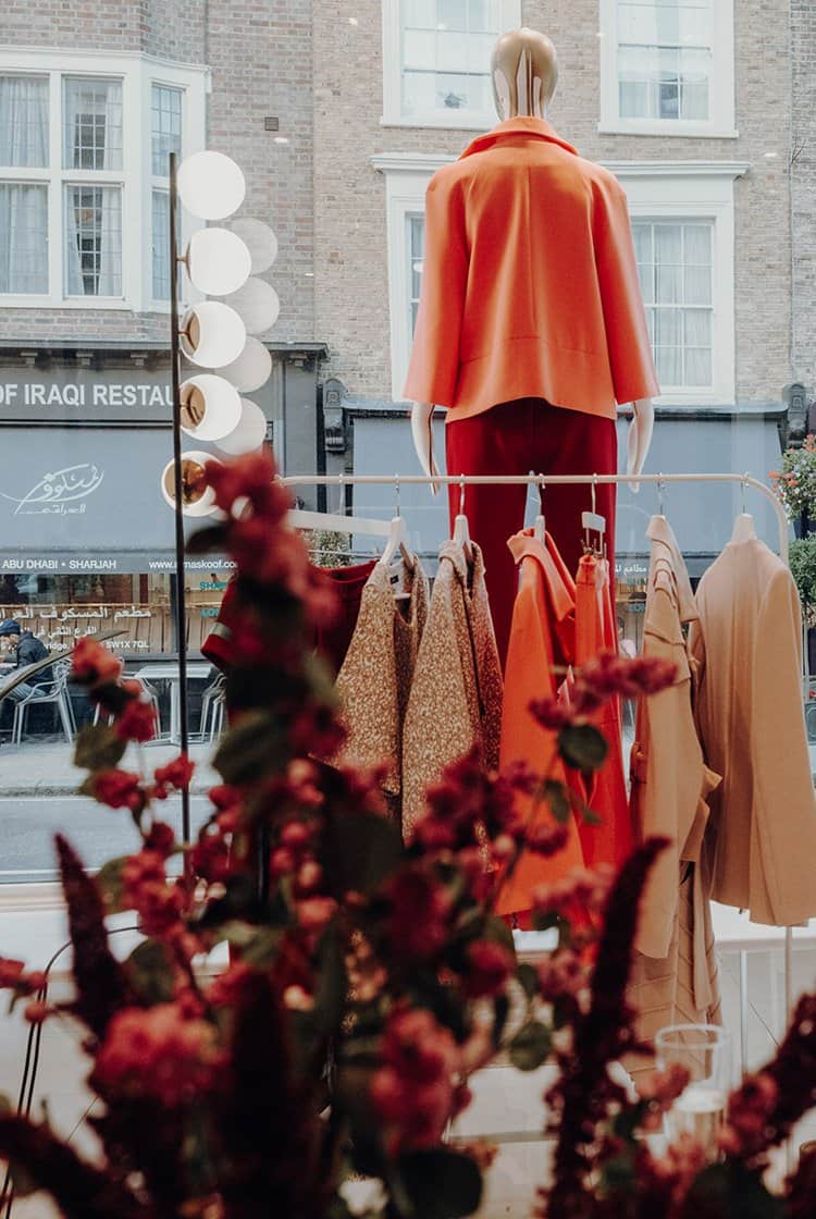 Shoppe bezaubernde Designermode bei Judy Wu in London