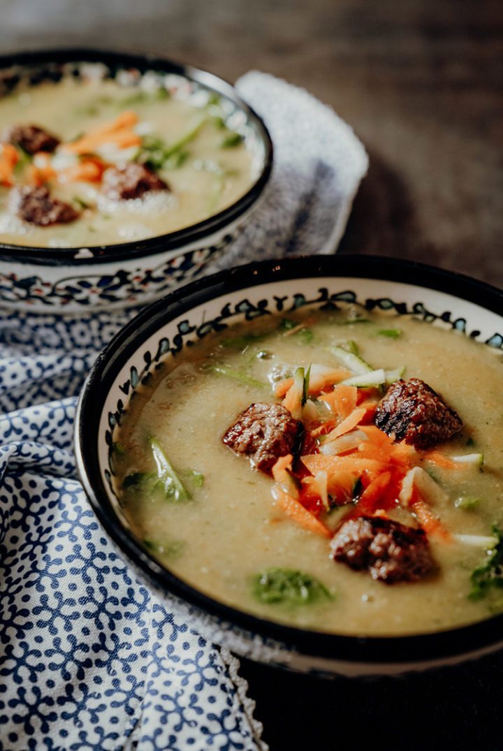 Türkische Gemüsesuppe mit Hackbällchen