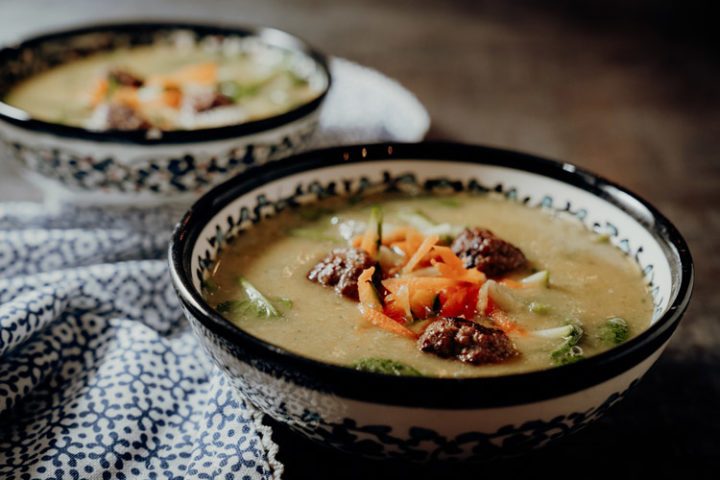 Türkische Gemüsesuppe mit Hackbällchen