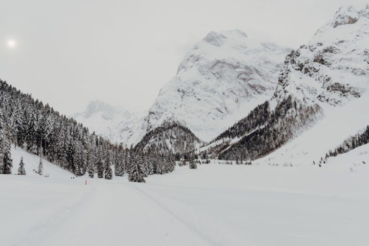 Winterwanderung durch das Falzthurntal im Naturpark Karwendel
