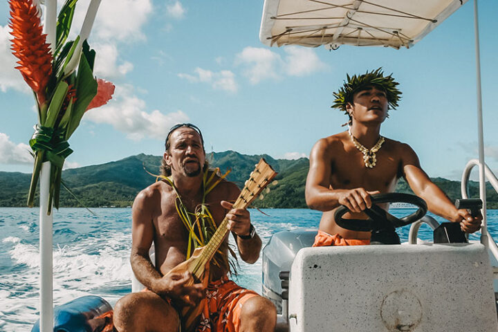 Piroge auf Bora Bora