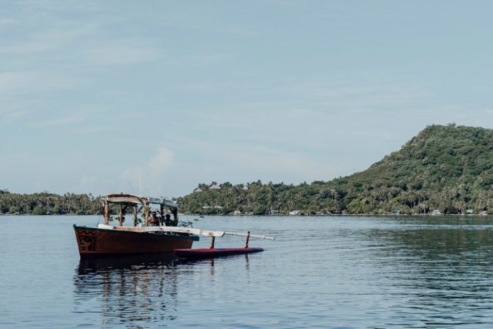 Piroge auf Bora Bora