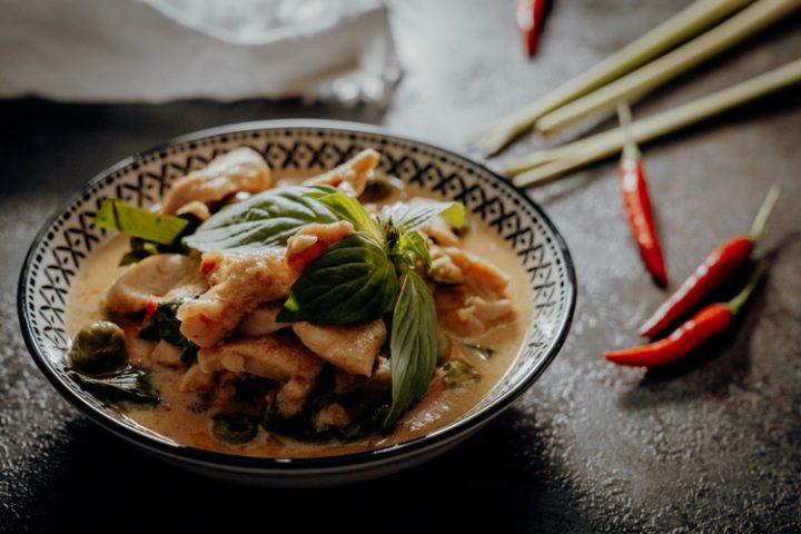 Panang Curry mit Huhn – Thai Rezept für Gaeng Panaeng