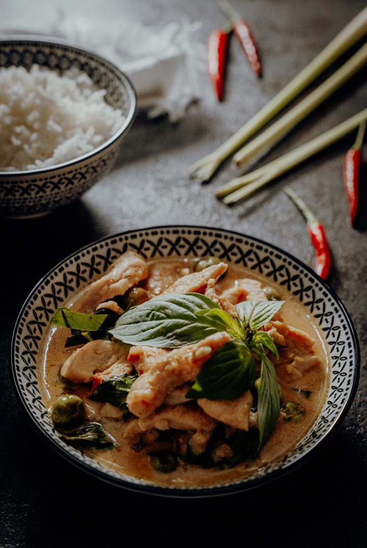 Panang Curry mit Huhn – Thai Rezept für Gaeng Panaeng