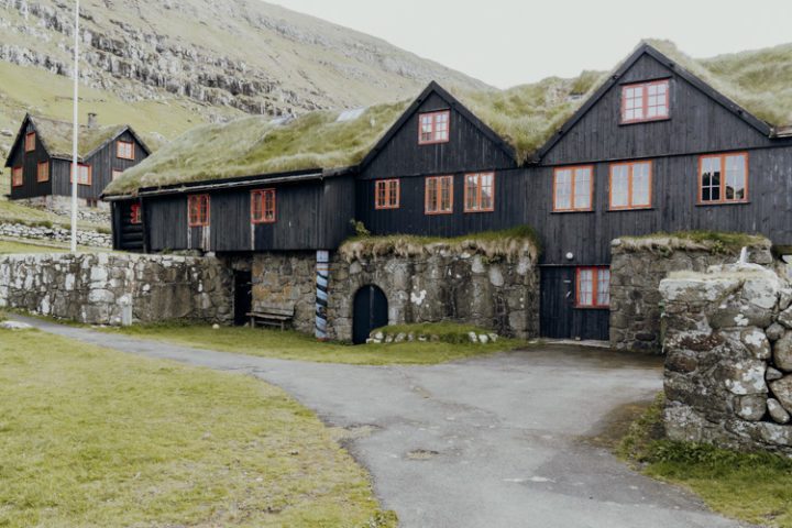 Die schönsten Orte auf den Färöer Inseln – Kirkjubøur