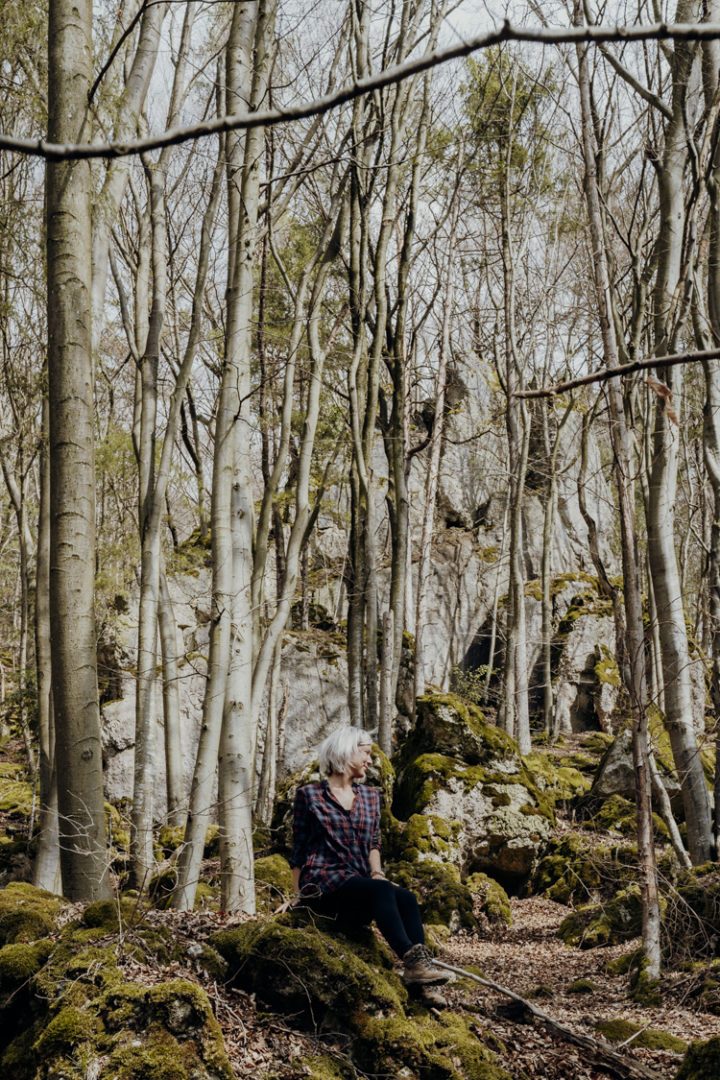 Wanderwege im Nürnberger Land – Tipp 6: Wandern durch den Märzenbecherwald