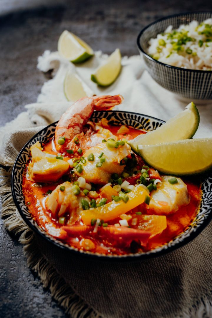 Moqueca baiana de peixe mit brasilianischem Reis