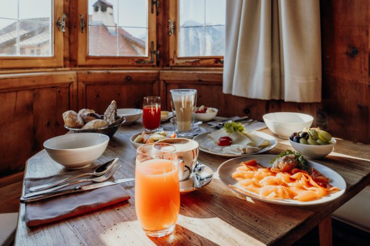 So schön beginnt der Tag im Weissen Kreuz Burgeis Vinschgau – Das Frühstück