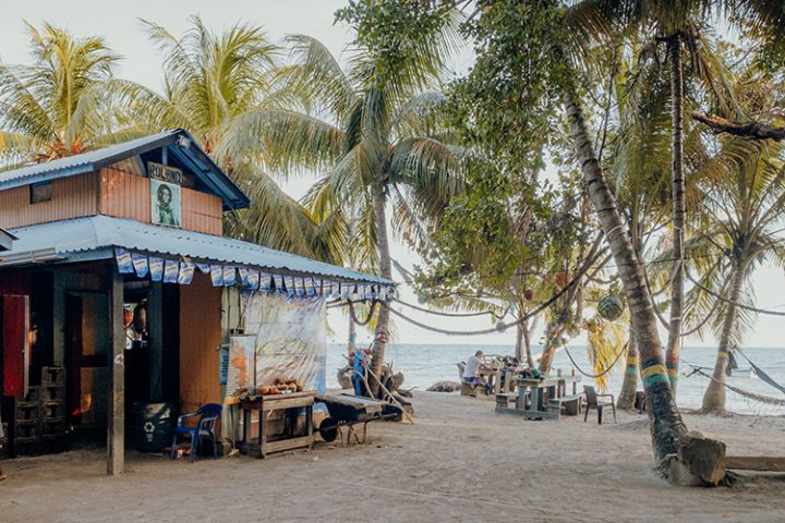 Roland's Bar Bahia Manzanilla Providencia Kolumbien