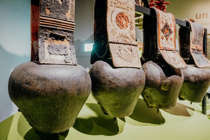 Mache einen Spaziergang durch Bulle und besuche das Gruyère Museum