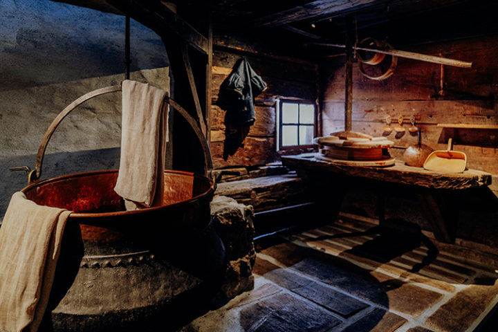 Mache einen Spaziergang durch Bulle und besuche das Gruyère Museum