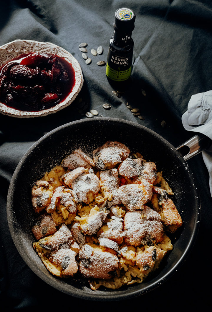 Steirischer Kaiserschmarrn mit Zwetschgenröster