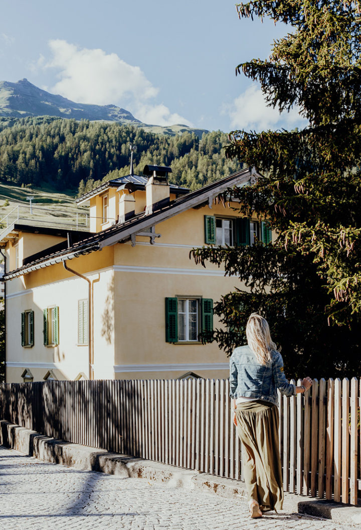 Erkunde das kleine Bergdorf Ftan
