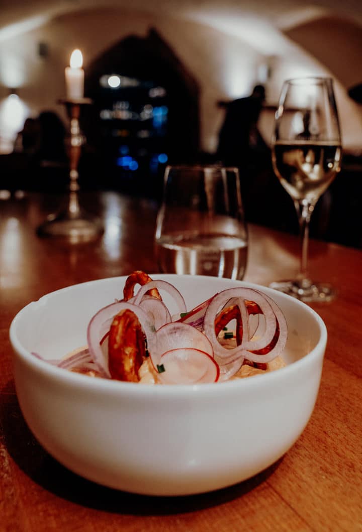 Mainzer Spundekäs in der Weinstube Rote Kopf